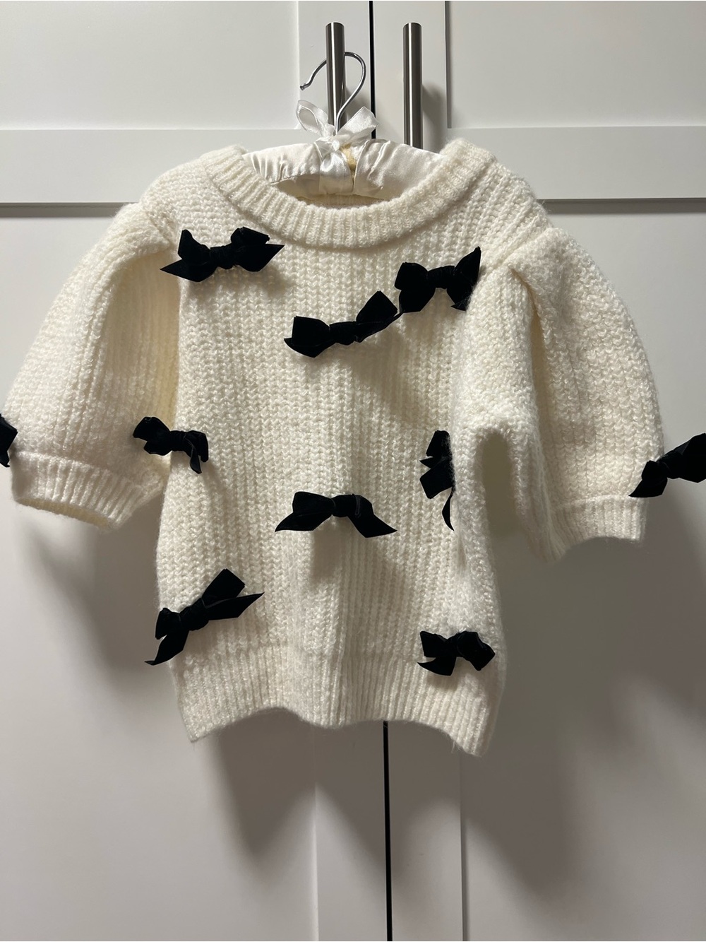 GIanni Bini Girls cream sweater with black bows